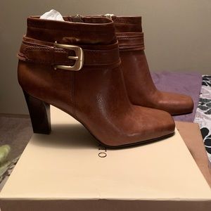 Franco Sarto ankle booties
